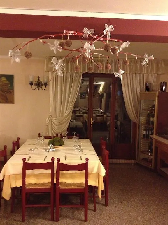 קלוזאנה סול לאגו Albergo Ristorante Punta Dell'Est