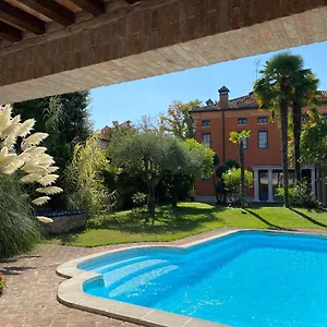 Hotel Dama Estense